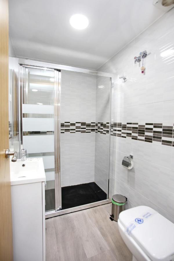 Apartamento En Calle Mendoza - Zona Huelin & 300 Mts De La Playa