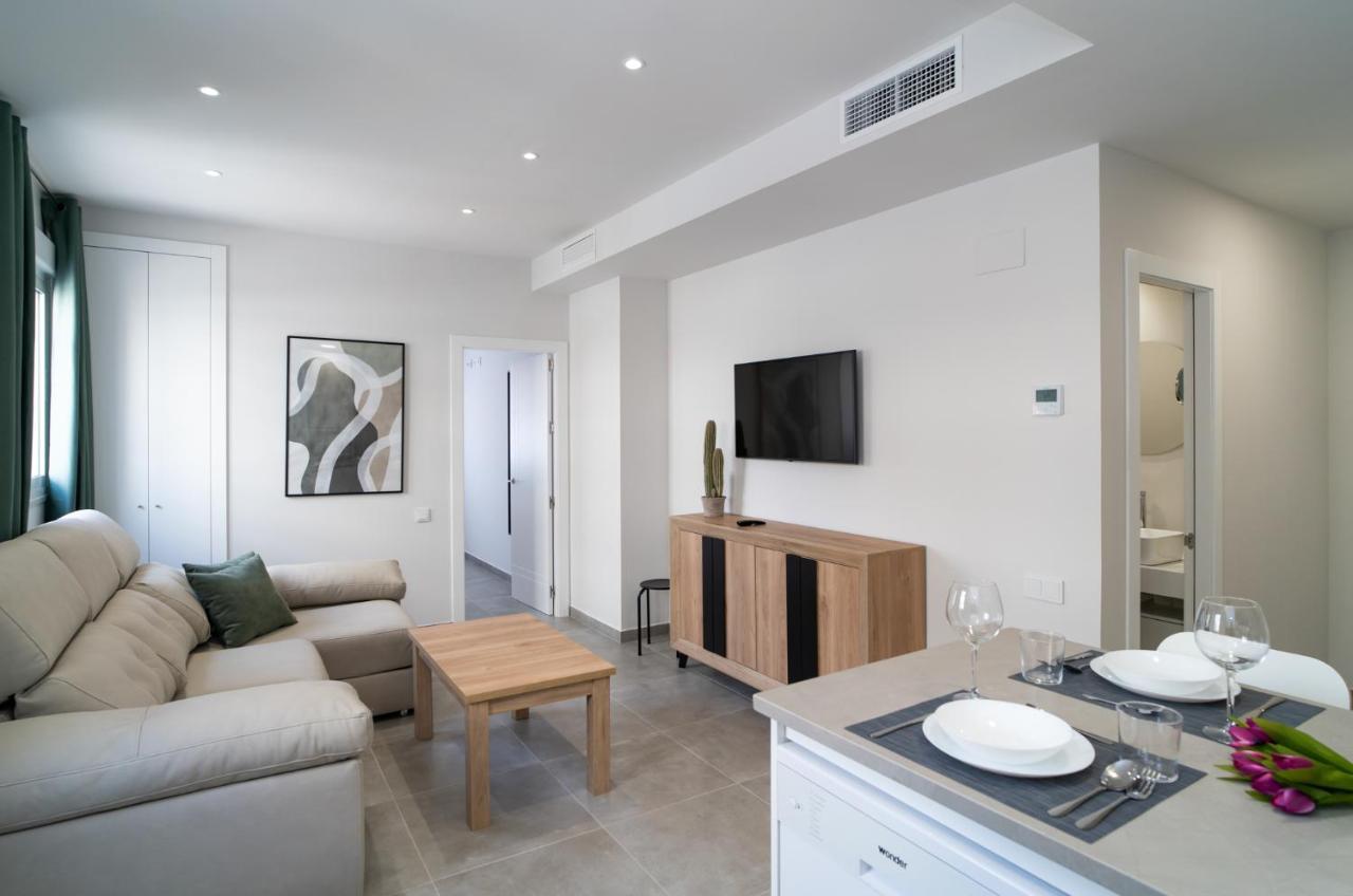 Apartment Aac - Muy Comodo Y Bien Comunicado, A 1,3km Del Centro Málaga