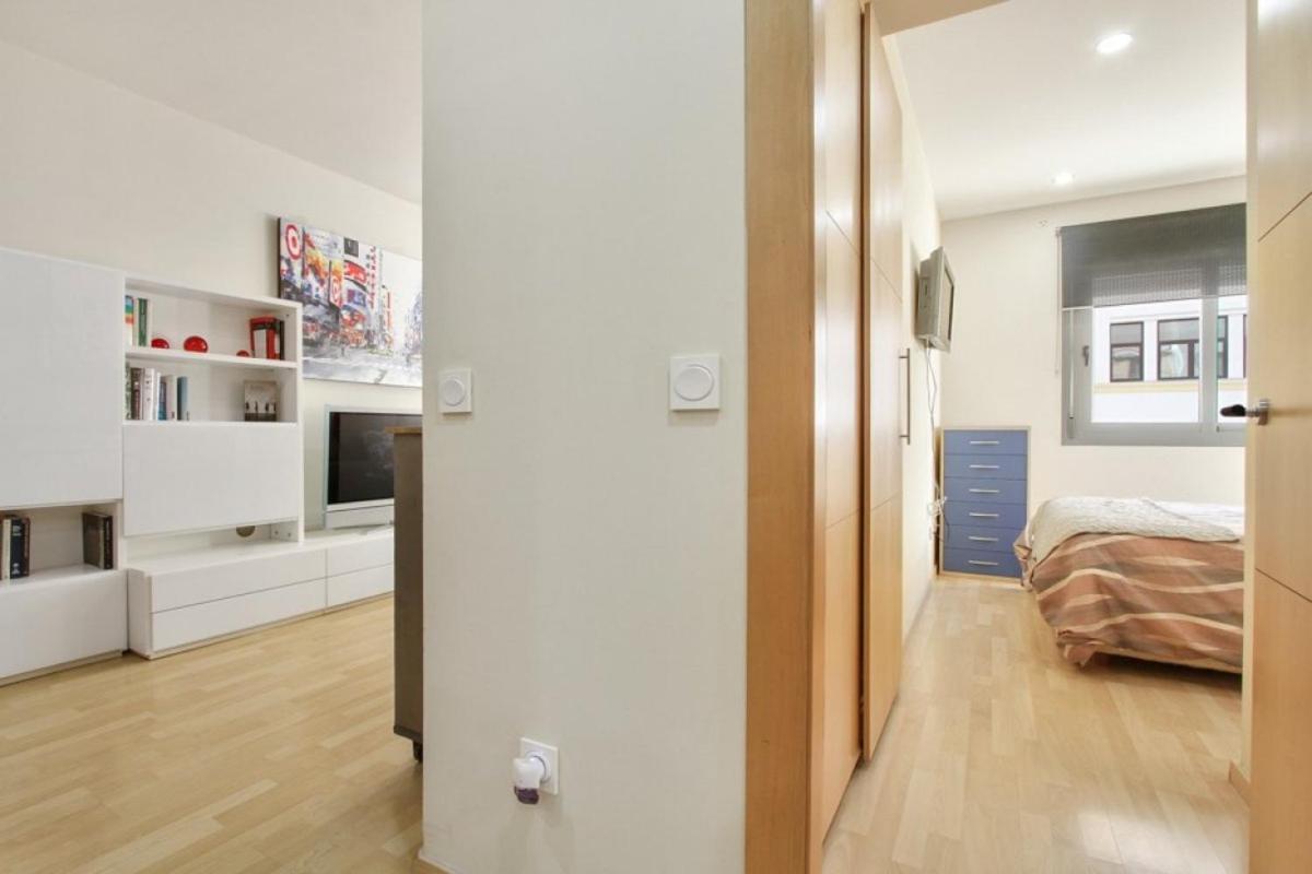 Apartamento En Primera Linea De Playa En * Málaga