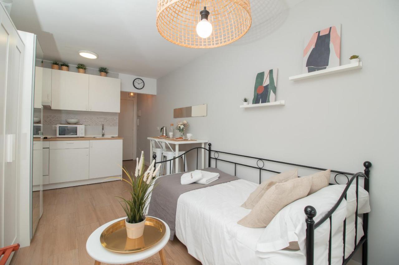 C96 - Brilliant Penthouse Studio Apartment Málaga