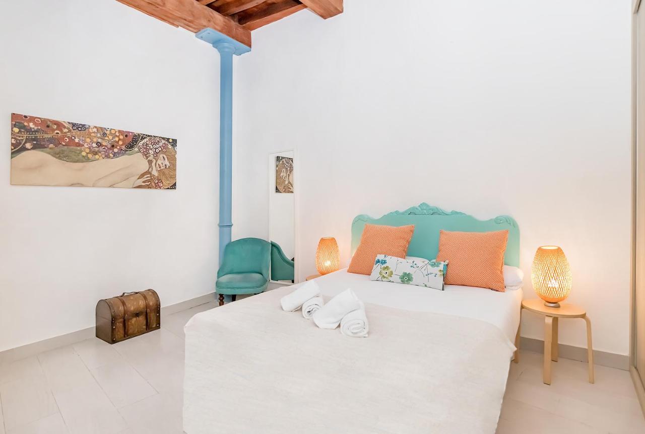 Apartment Stbf Prime Location Private Backyard Málaga