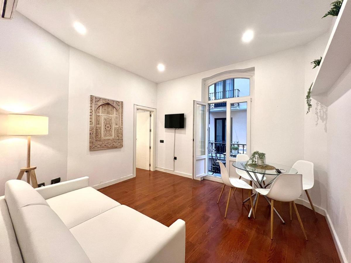 Compania & Old Town By Ele Apartment