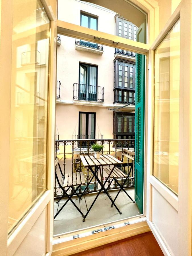 Compania & Old Town By Ele Malaga