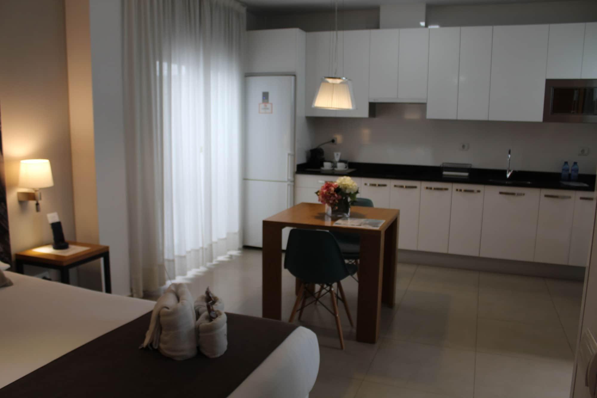 Del Pintor Aparthotel Malaga