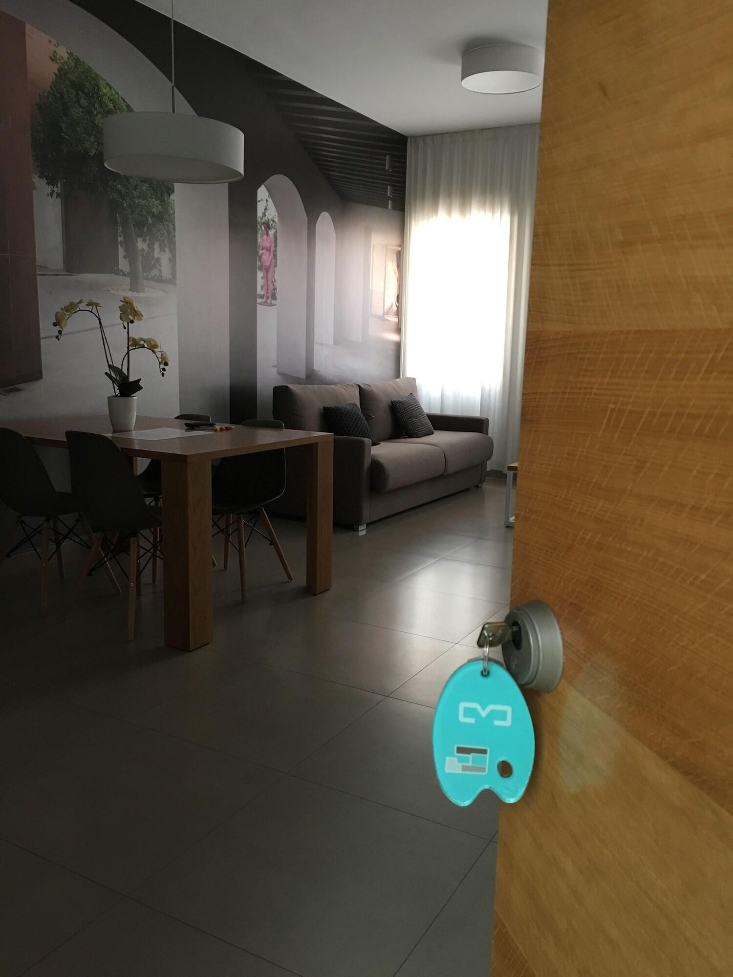 Del Pintor Aparthotel