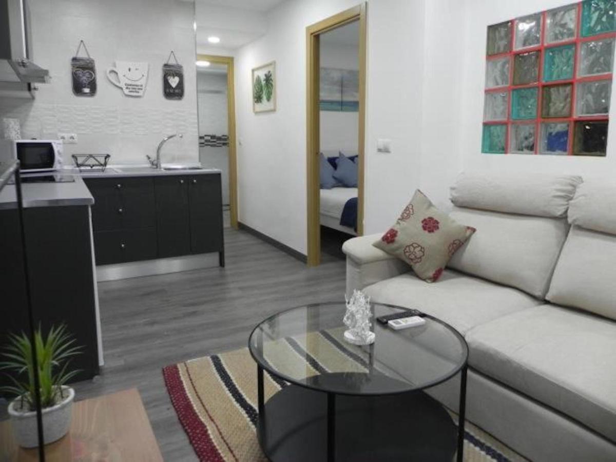 Apartamento En Calle Mendoza - Zona Huelin & 300 Mts De La Playa * Málaga