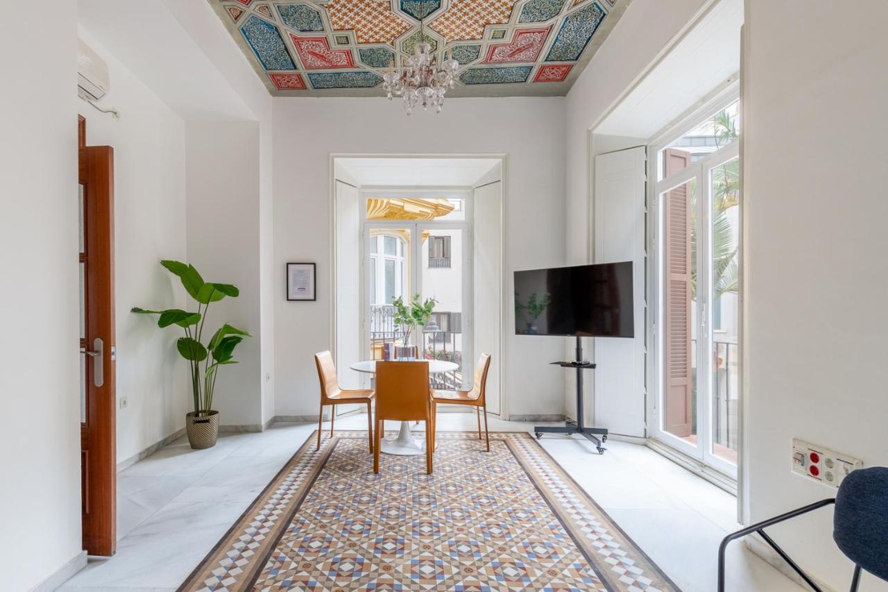 Thyssen Boutique By Caleta Homes Apartment