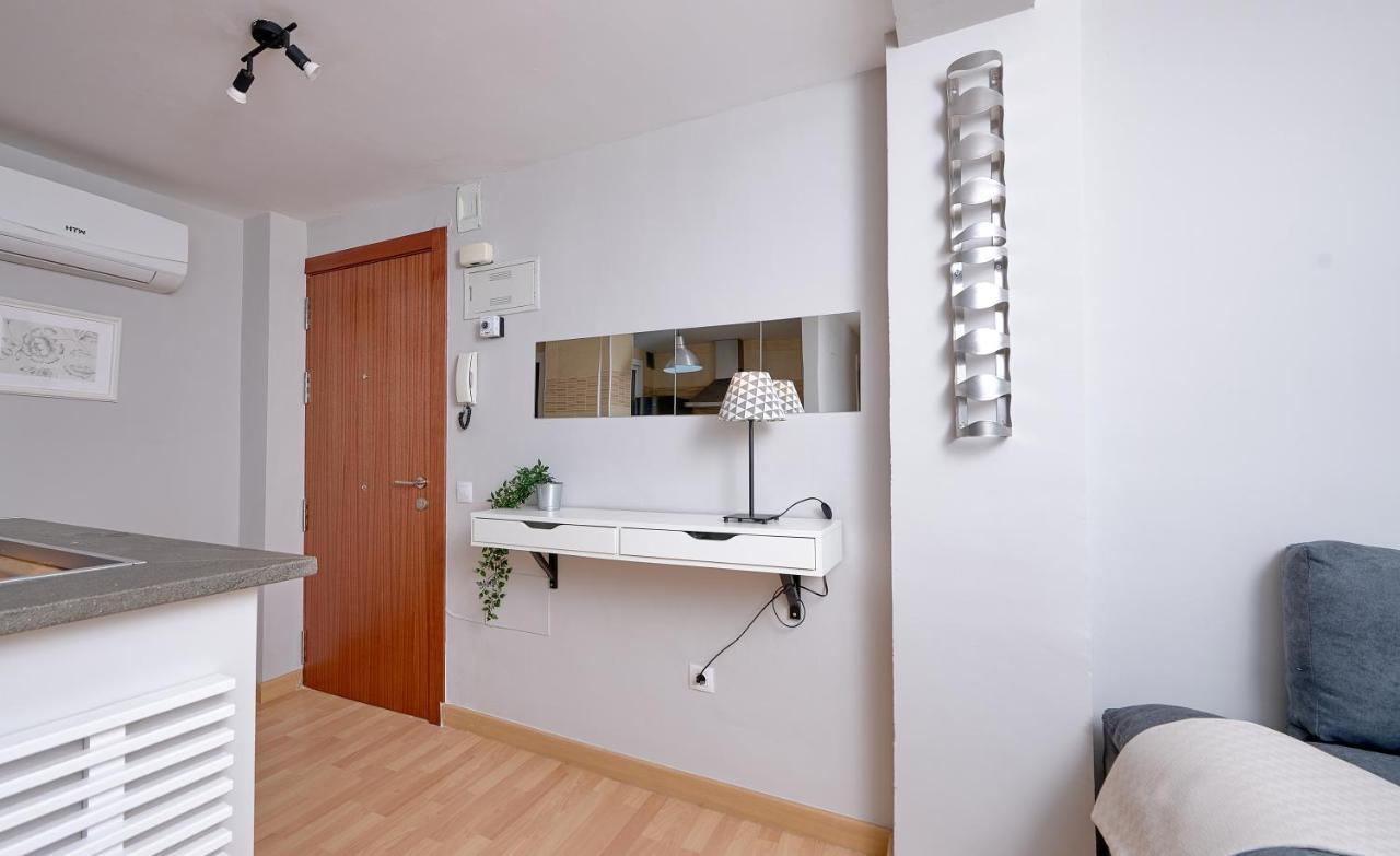 Holidays2malaga Salitre 3 Bedroom Up To 7 People High Speed Wifi * Málaga