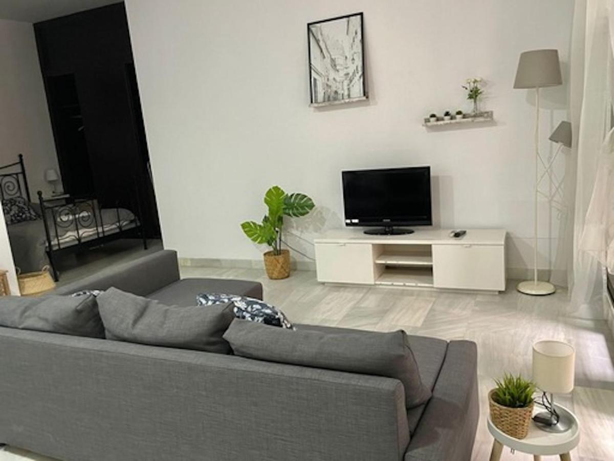 Holidays2malaga Jinetes Junto Casco Historico & Parking *