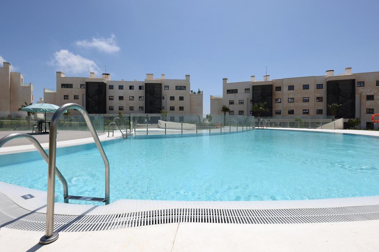 092 - Modern, Spacious El Higueron With Private Garden & Bbq * Malaga