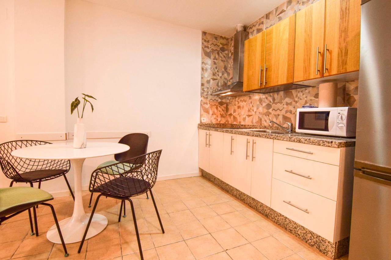 Letmalaga Economy Young Clemens Apartment Málaga