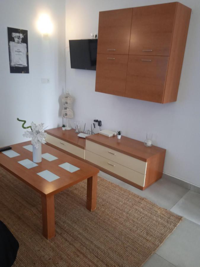 The Lovely Loft 1 *