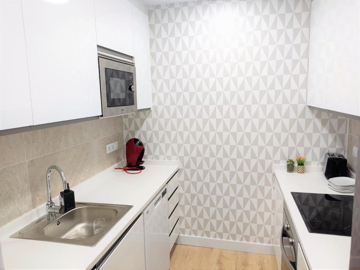 Apartment Malagueta & Muelle1 & Centre Con Parking Privado Malaga