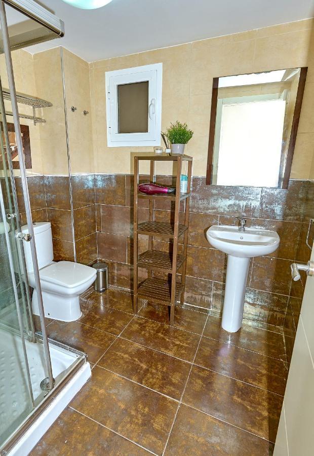 Holidays2malaga Salitre 3 Bedroom Up To 7 People High Speed Wifi