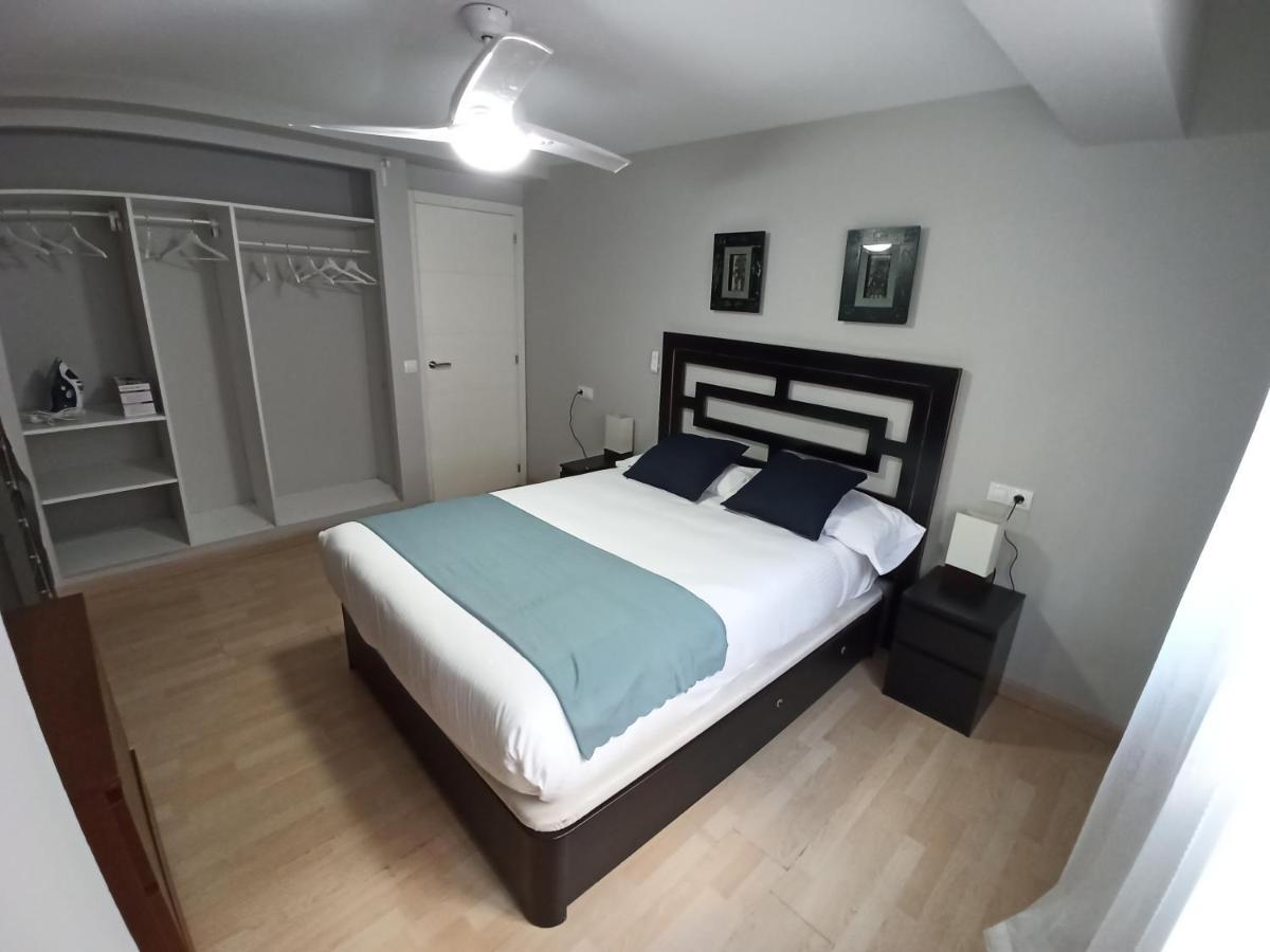 Apartment Holidays2malaga Salitre 3 Bedroom Up To 7 People High Speed Wifi