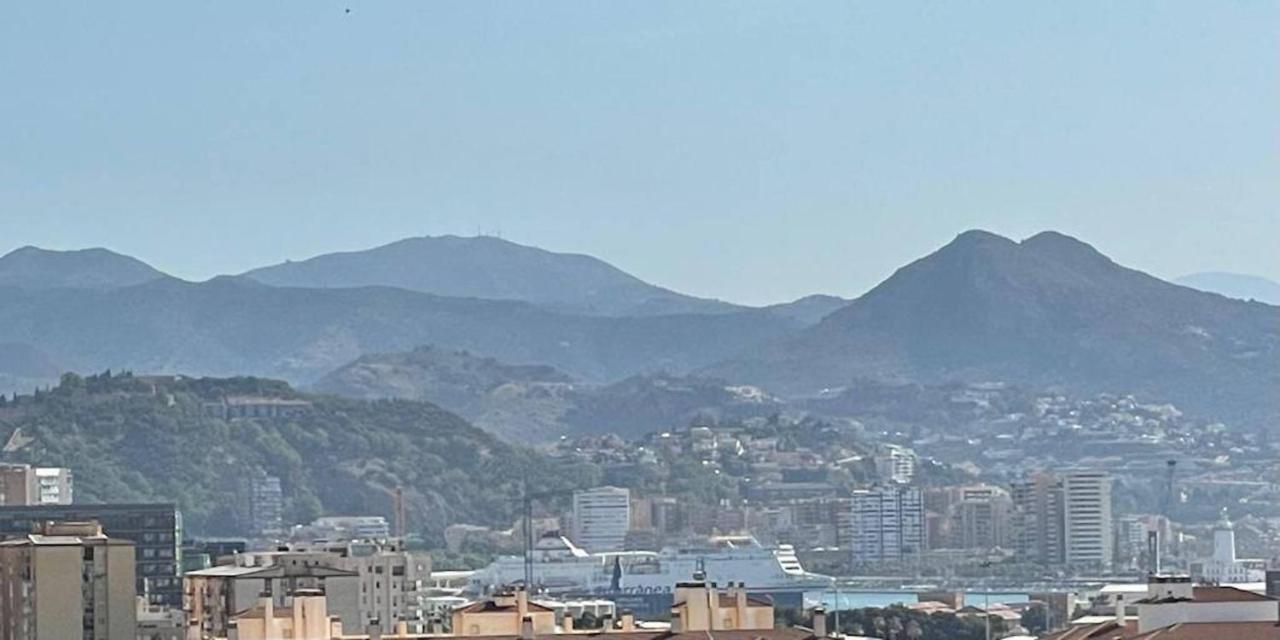 Holidays2malaga Princesa 3 Dormitorios, Vistas Al Mar Y Montaña, Terraza Y A 200m A La Playa