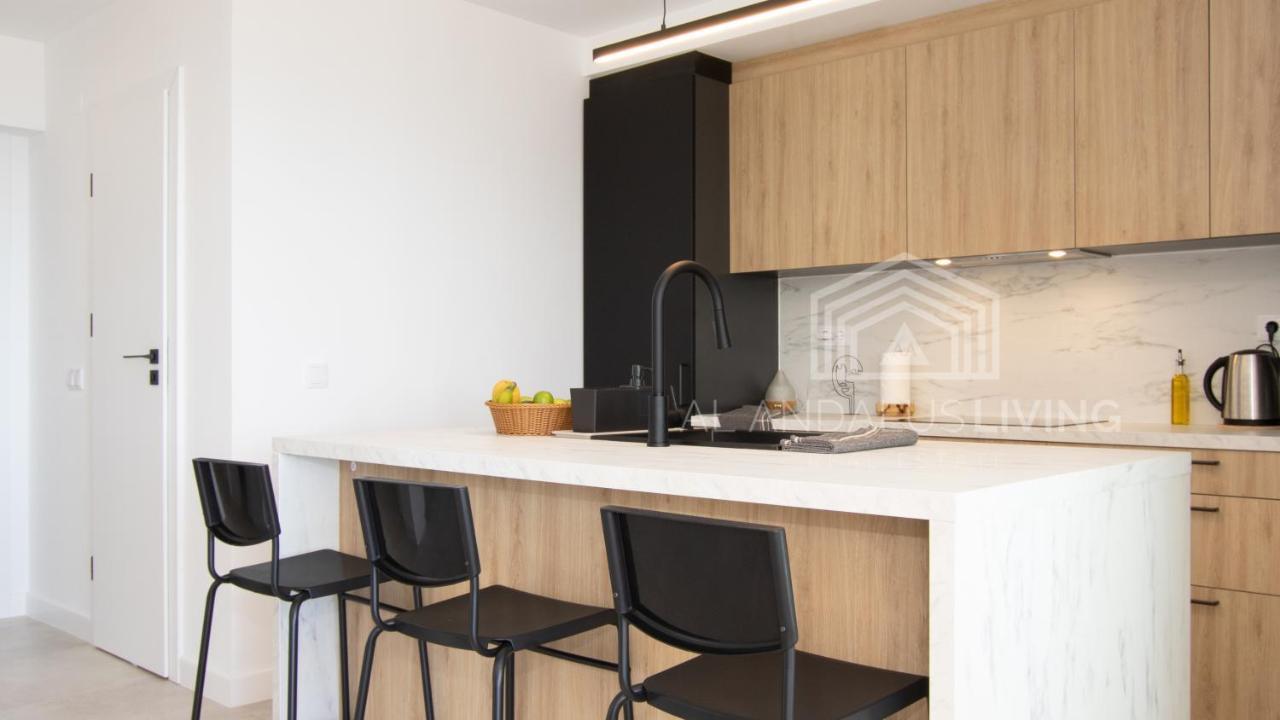 Panoramic Sea Views And Direct Access To The Beach From The Community In Torrenueva