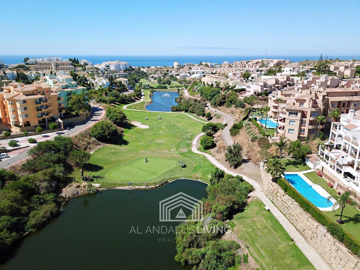 Frontline Golf In Riviera Del Sol With Interior And Exterior Pools And Tennis Court! * Málaga