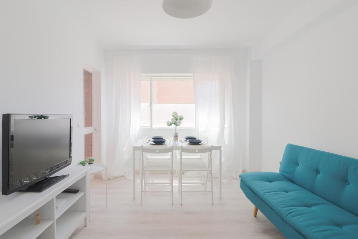 Apartment C85 - Brand New 3 Bedroom By The Center *