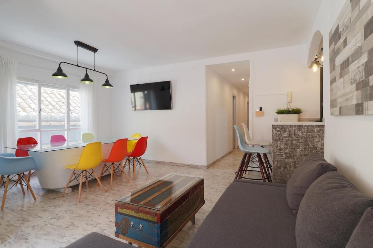 C91 - Two Bedroom Next To Alcazaba Apartment *