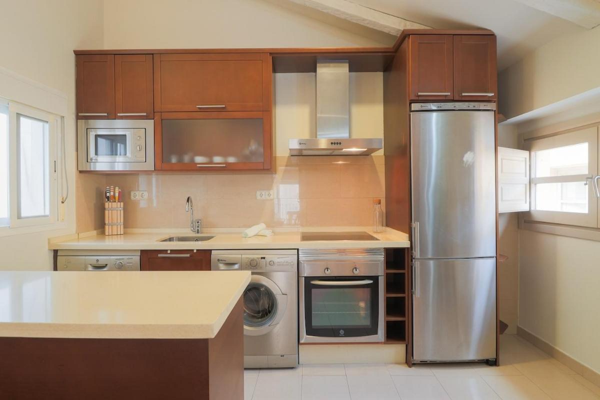 C28 - Mitjana Luminous Penthouse Apartment Málaga