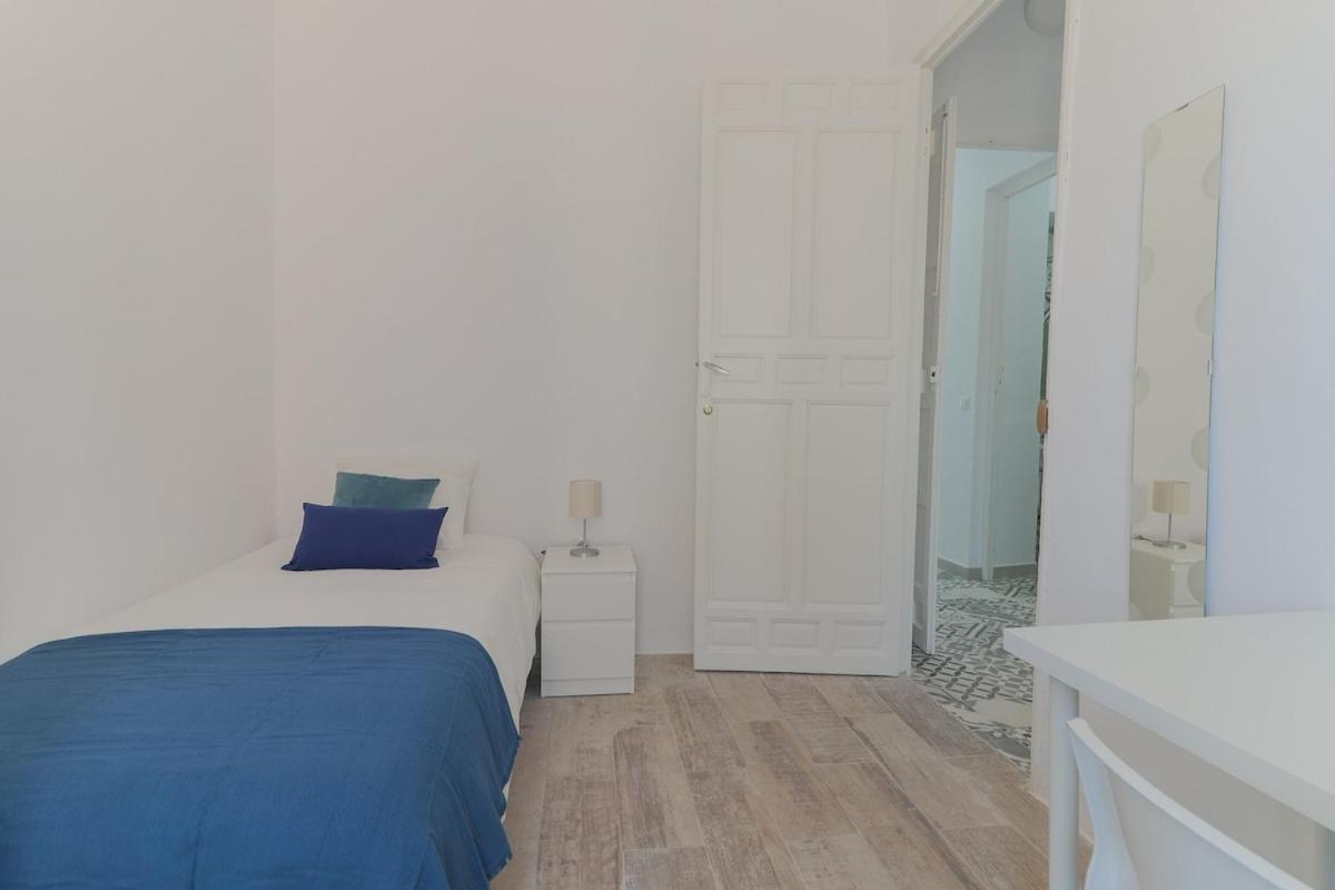 Apartment C11 - Cosy 7 Bedrooms In Plaza Merced