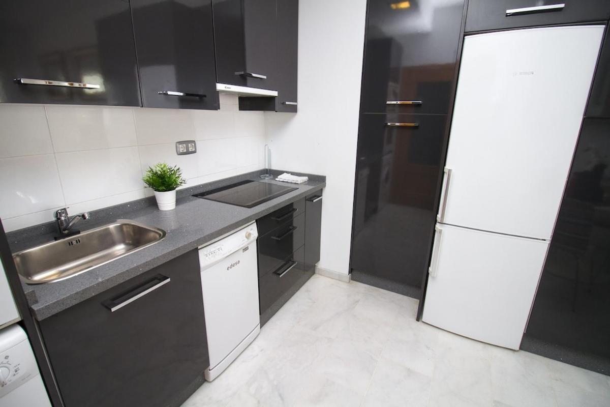 C71 - Cool 1 Bedroom Capuchinos Apartment Malaga
