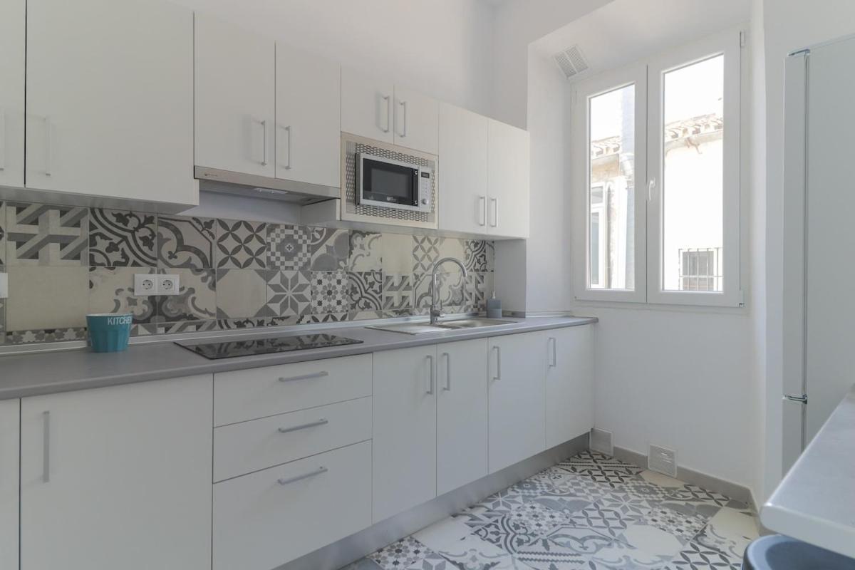 Apartment C11 - Cosy 7 Bedrooms In Plaza Merced *