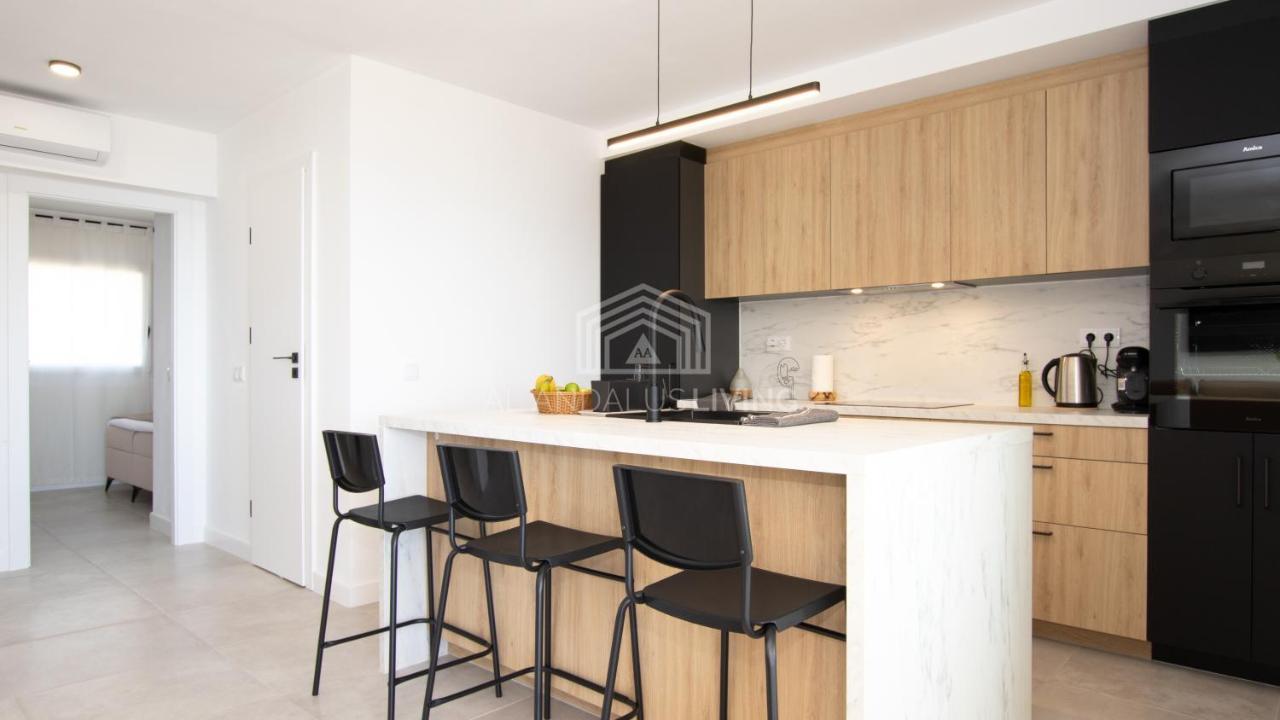 Apartment Panoramic Sea Views And Direct Access To The Beach From The Community In Torrenueva
