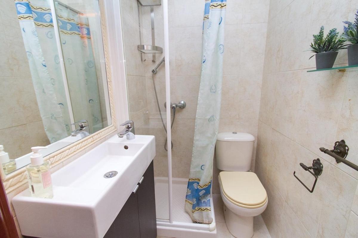 Apartment C32 - Cosy Getaway In The Historical Center Of *