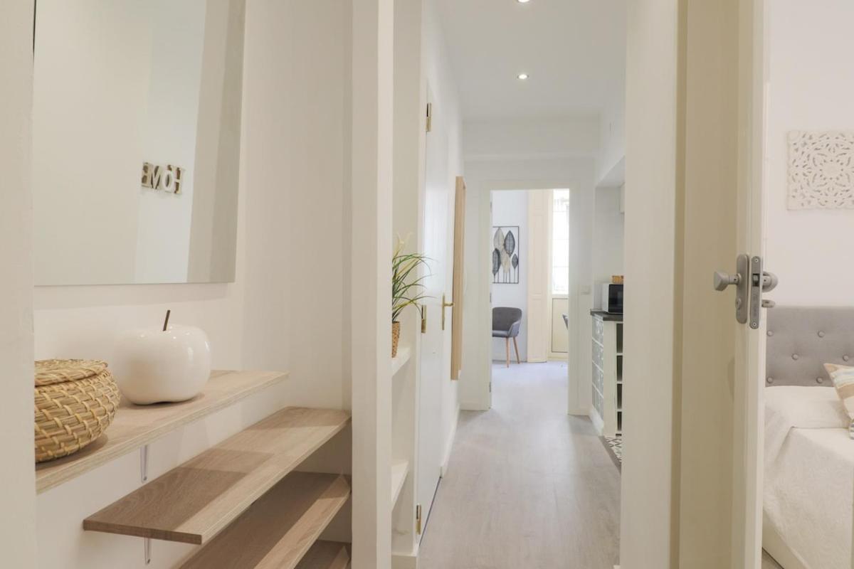 C93 - Trendy Two Bedrooms In Ollerias Malaga