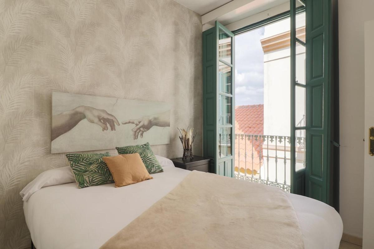 C32 - Cosy Getaway In The Historical Center Of *
