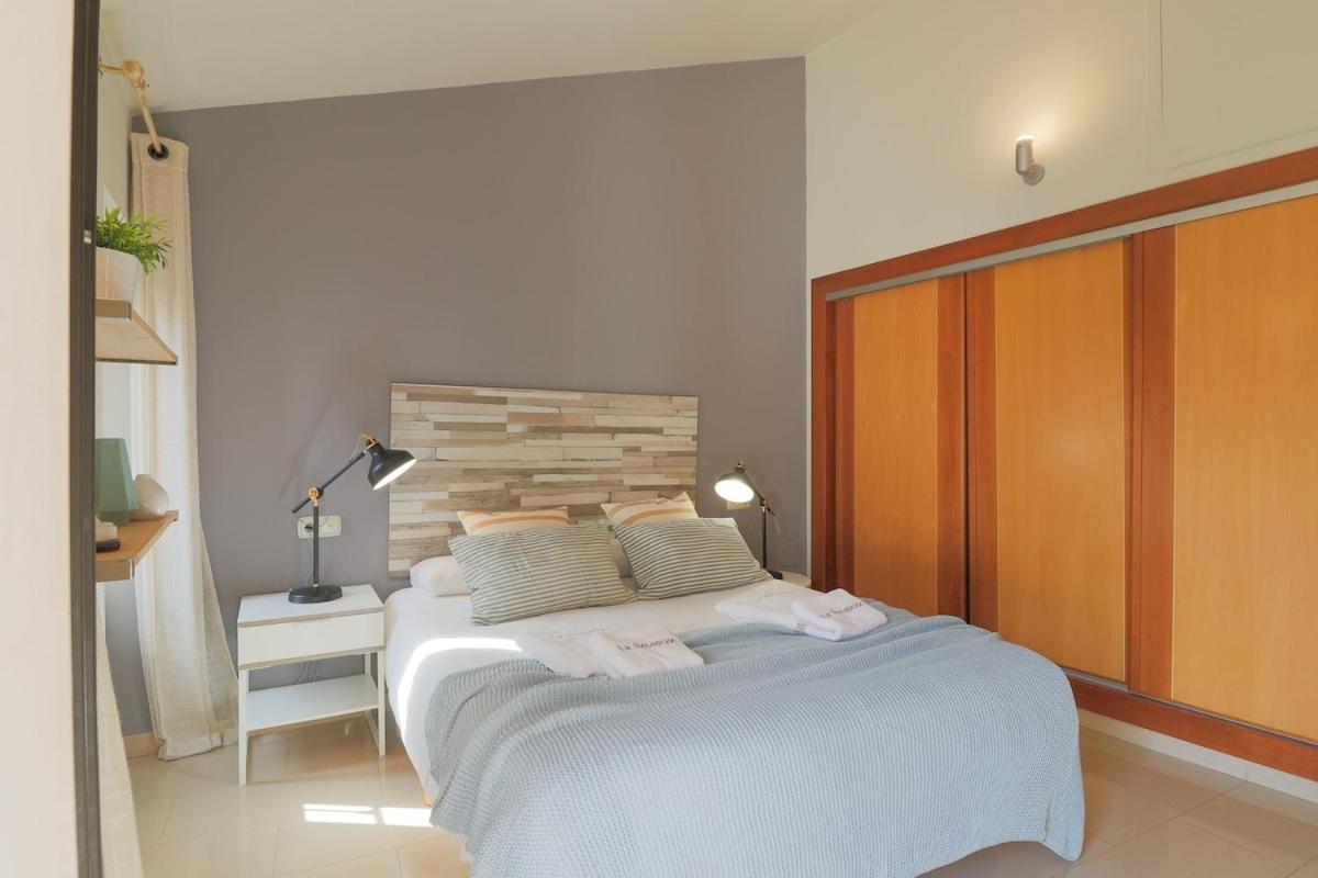 Apartment C28 - Mitjana Luminous Penthouse *