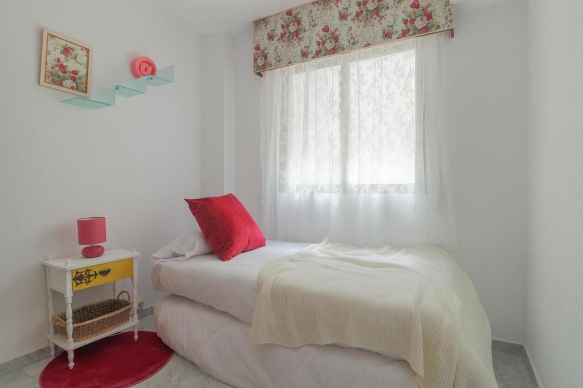 C69 - Big Retro Malagueta Beach And Downtown Apartment *