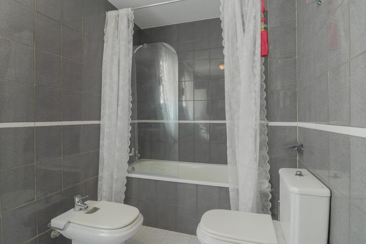 C69 - Big Retro Malagueta Beach And Downtown Apartment Malaga