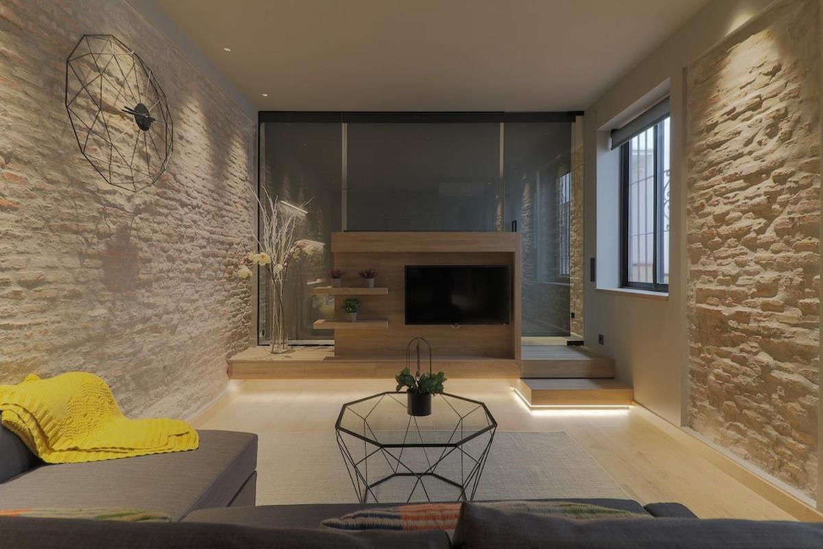 C72 - Glamorous Loft Center