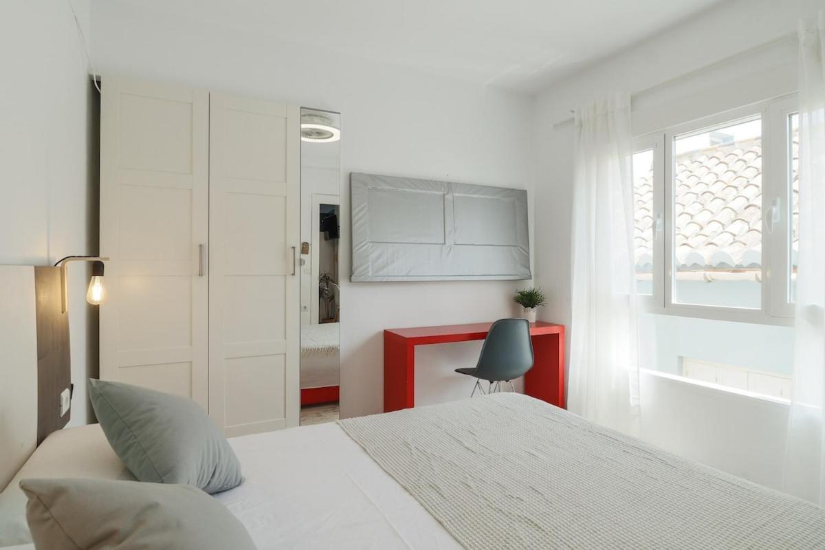 C34 - One Bedroom Next To Alcazaba Apartment *