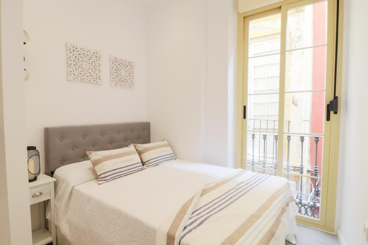 Apartment C93 - Trendy Two Bedrooms In Ollerias Malaga