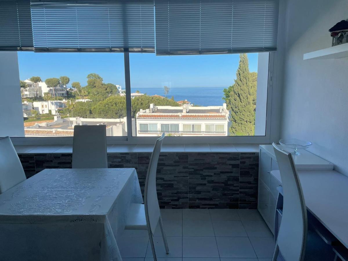 Precioso Estudio En Zona Residencial Miraflores Málaga