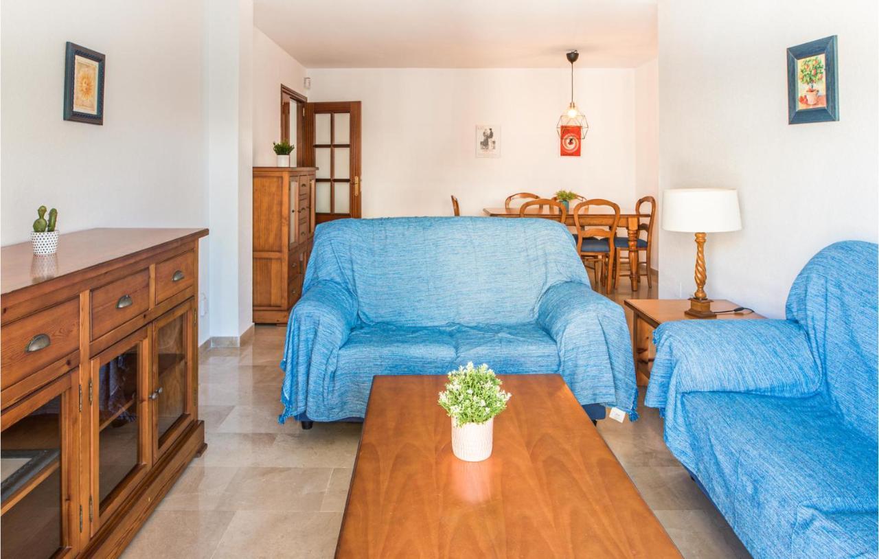 Apartment Stunning In With Outdoor Swimming Pool, 3 Bedrooms And Wifi Málaga