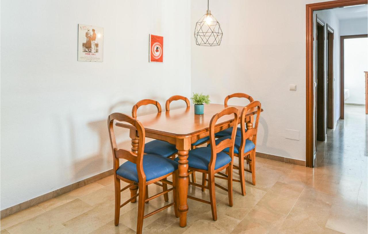 Apartment Stunning In With Outdoor Swimming Pool, 3 Bedrooms And Wifi