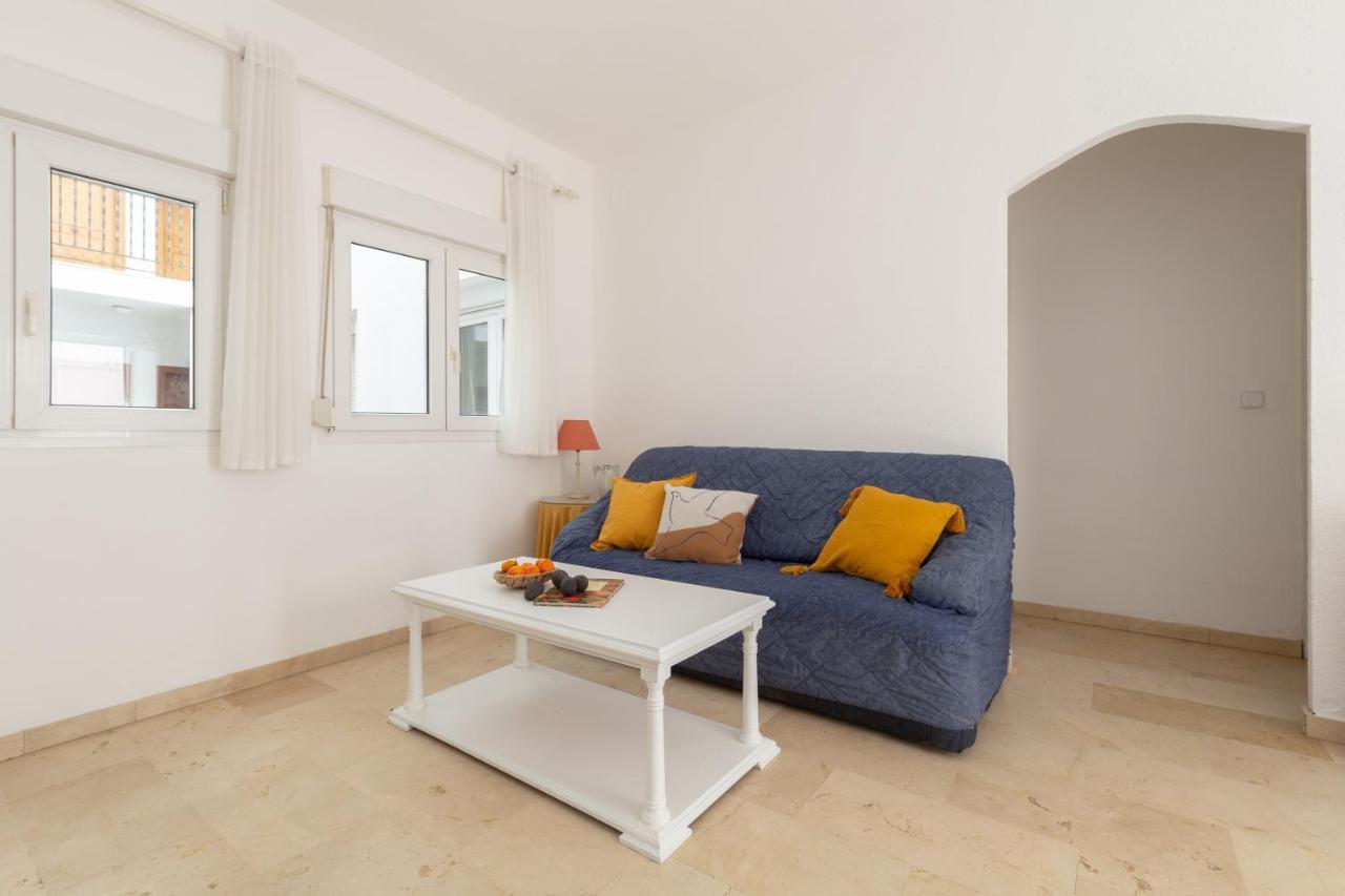With Two Bedrooms And A Patio * Málaga