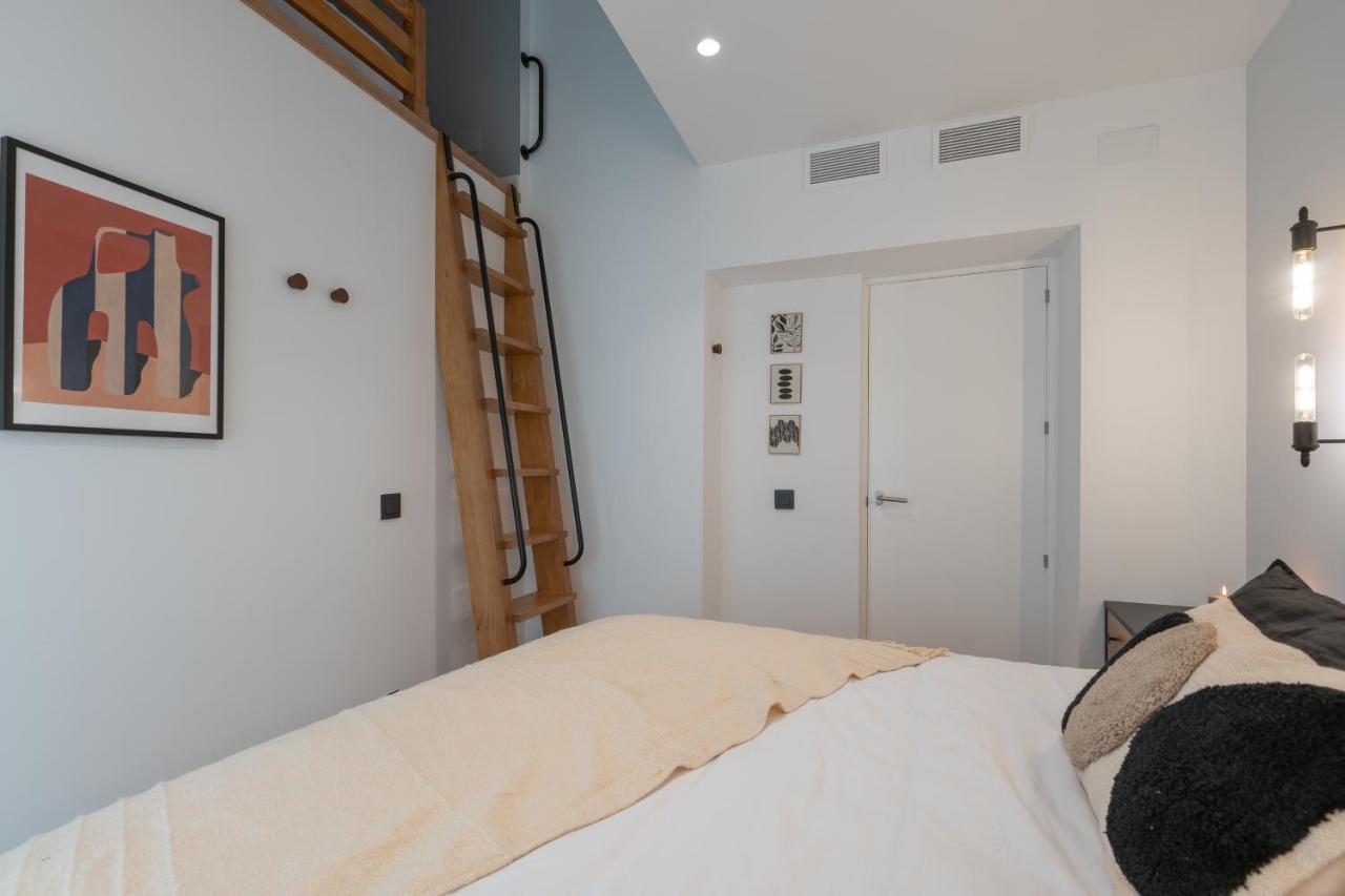 Exclusive Penthouse In Plaza La Merced Apartment
