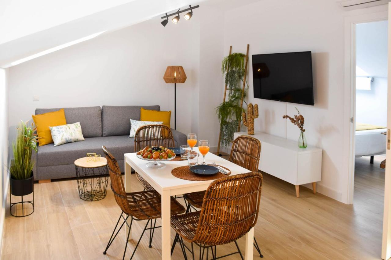 Holidays2malaga Trinidad Renovated 1 Bedroom Penthouse Close To Center Apartment Malaga