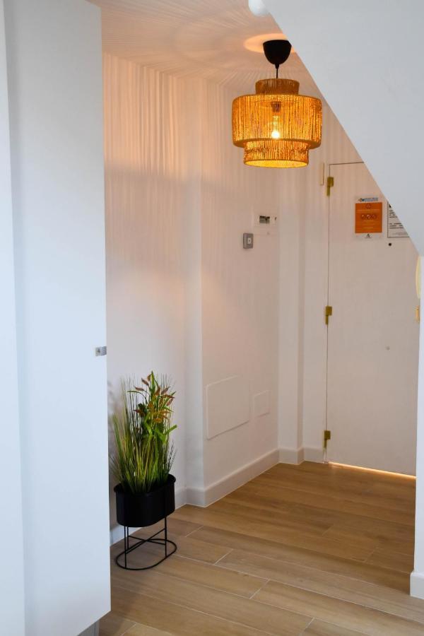 Holidays2malaga Trinidad Renovated 1 Bedroom Penthouse Close To Center Malaga