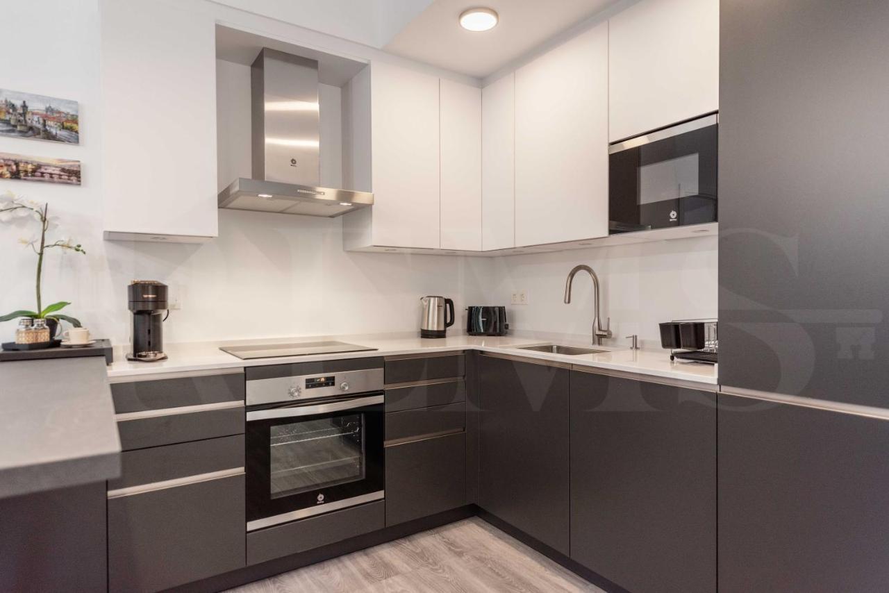 Modern Duplex With A Garden View - Center By Rems Apartment *