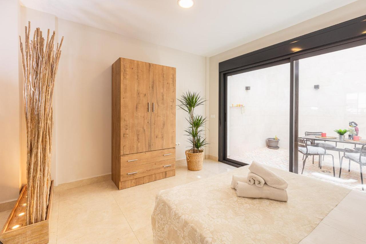 Altamira 23 * Malaga