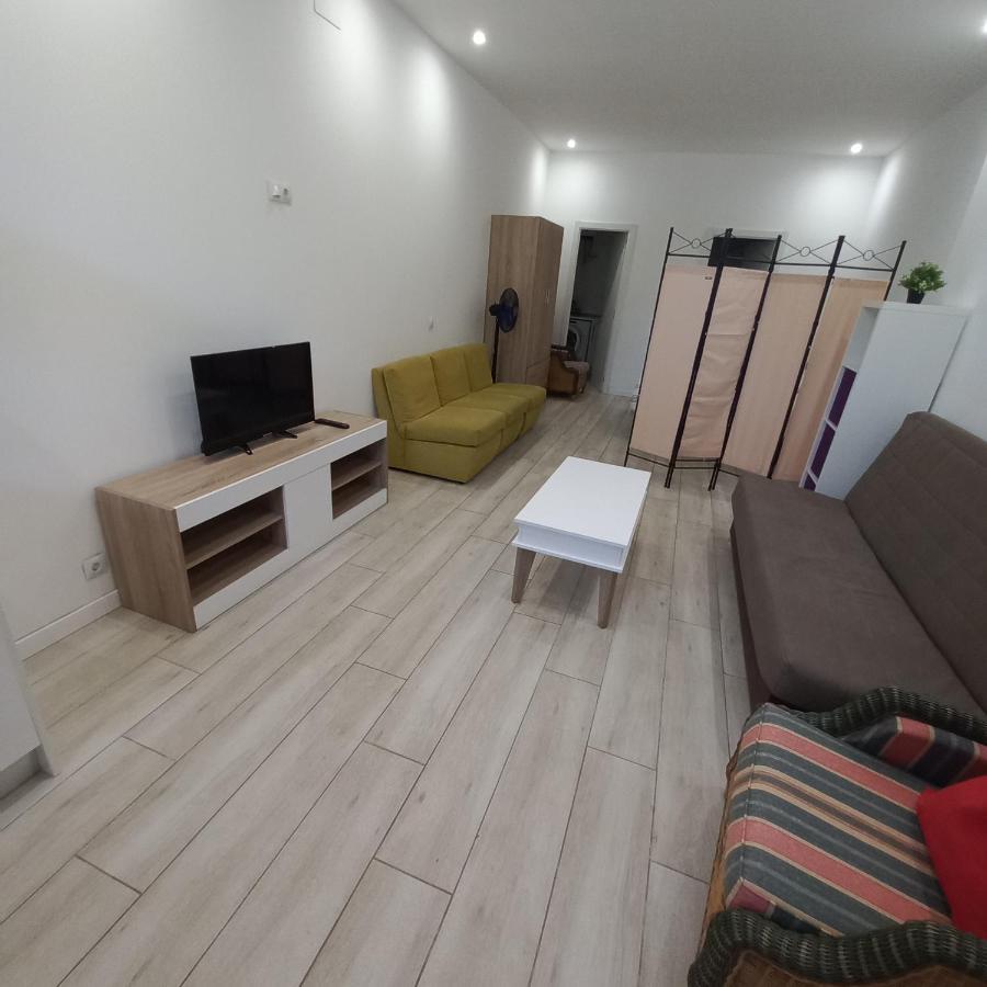 Velarde Center * Malaga