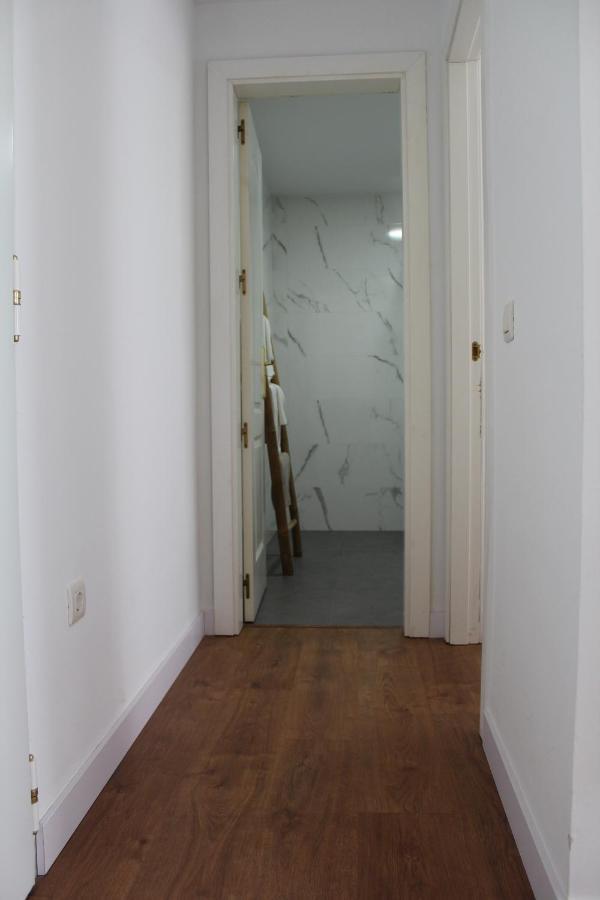 Beautiful Brand New 2 Bedroom Flat With Terrace Málaga