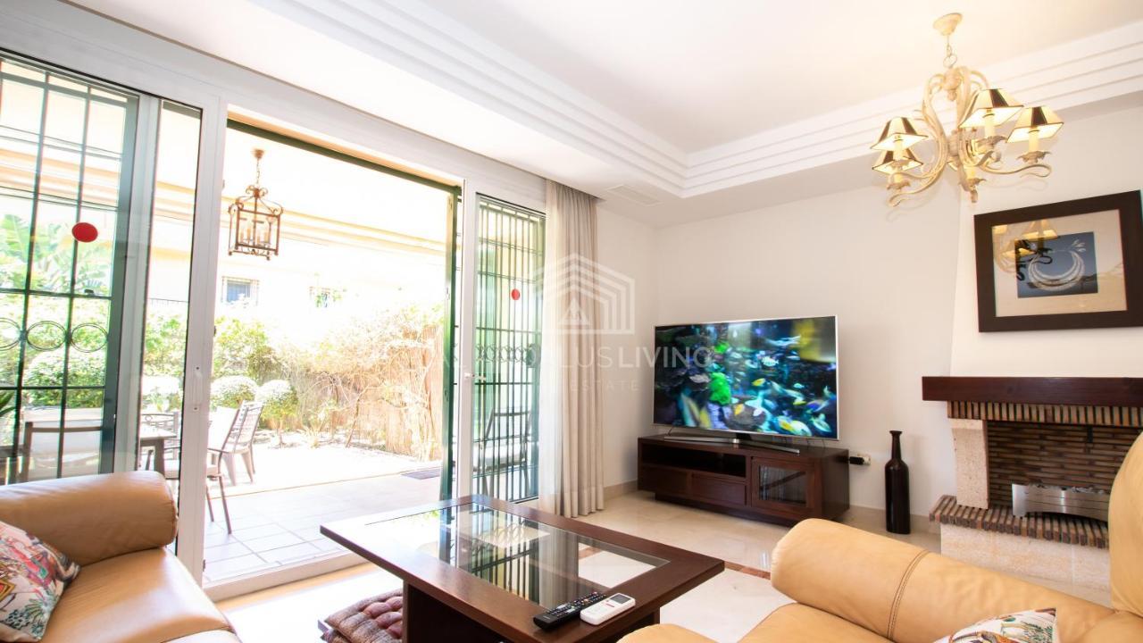 Spacious Perfectly Maintained House With Private Garden And Communal Pool In Riviera Del Sol * Malaga